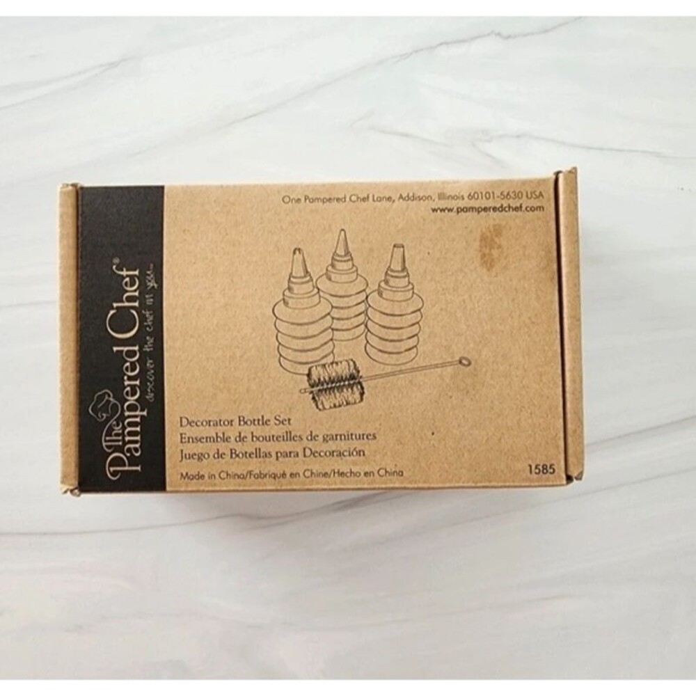 The Pamper Chef Decorator Bottle Set #1585 Retired